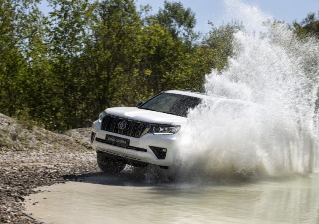 toyota Land Cruisera