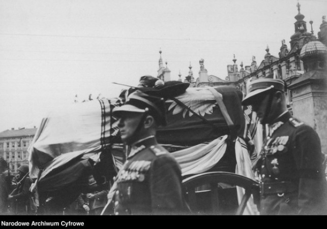 pogrzeb marszalka pilsudskiego krakow